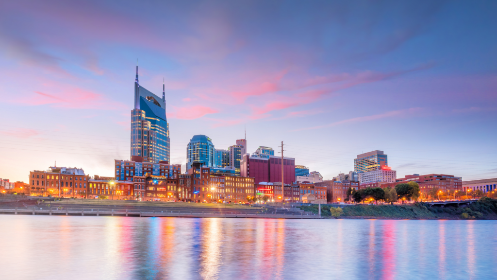 Exploring Nashville Living